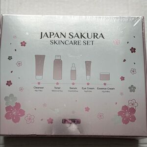 Sakura Skincare Set - Pink